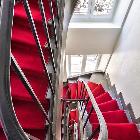 Stylish Mezzanine Studio In The Heart Of Paris 3F Exterior foto